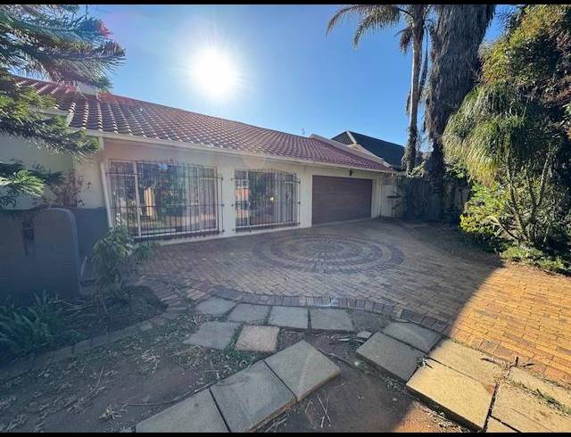 4 BEDROOM HOUSE FOR SALE IN ALLEN GROVE